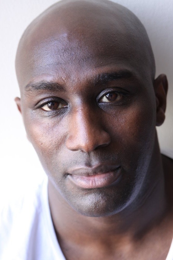 Voksall Xhermein backdrop