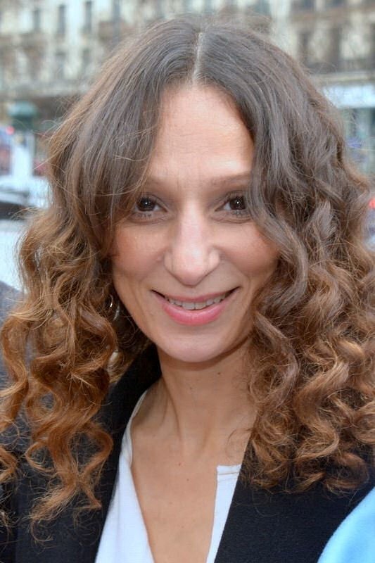 Houda Benyamina backdrop