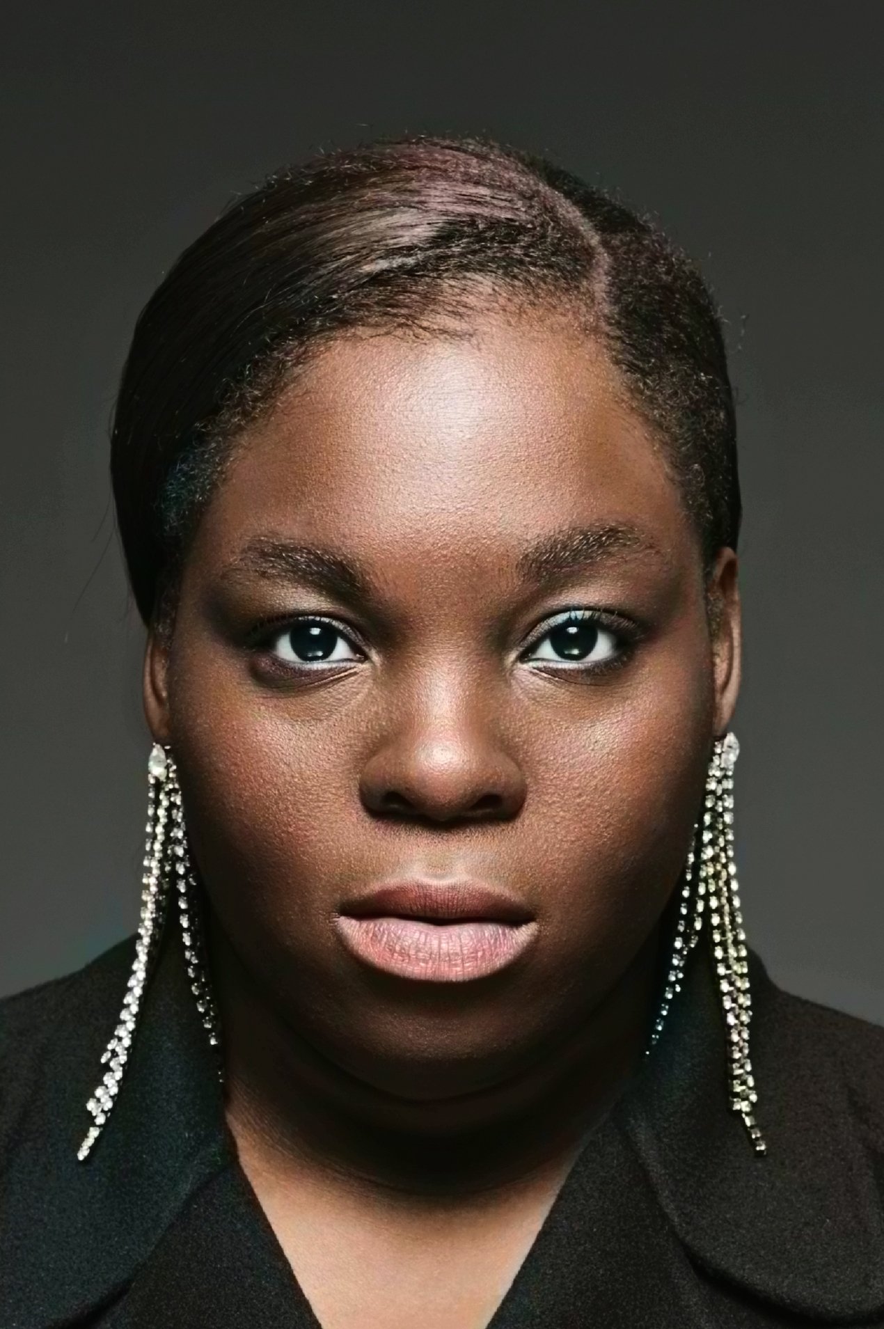 Déborah Lukumuena backdrop