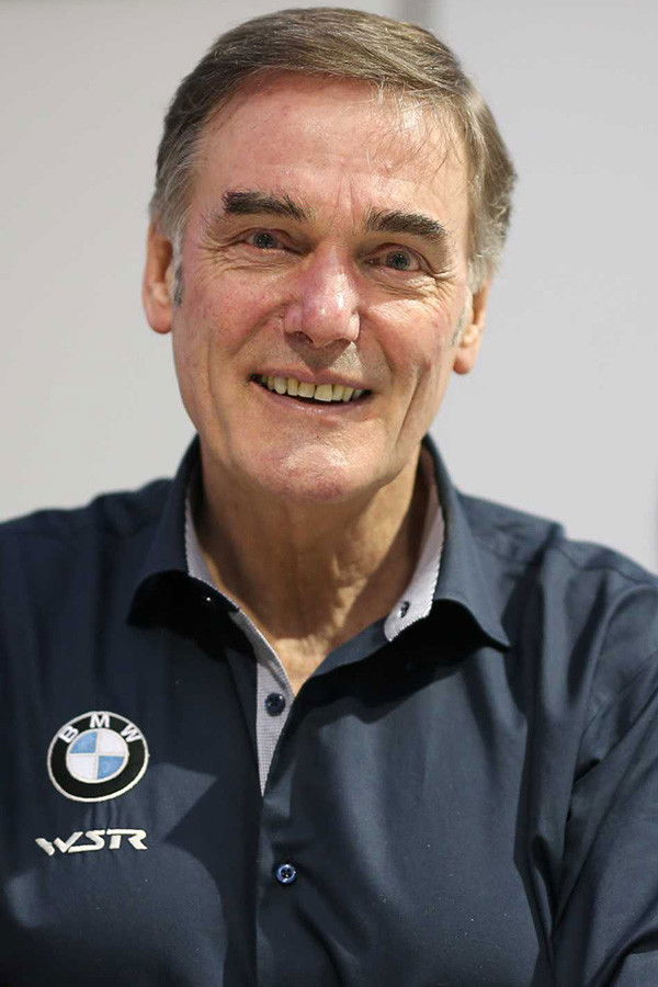 Dick Bennets backdrop