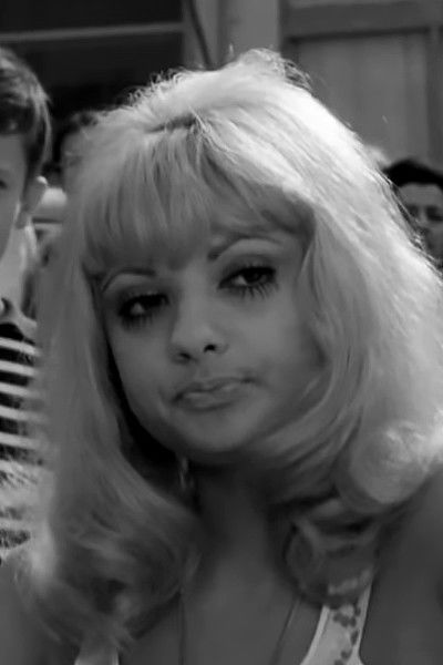 Lena Kopsini backdrop