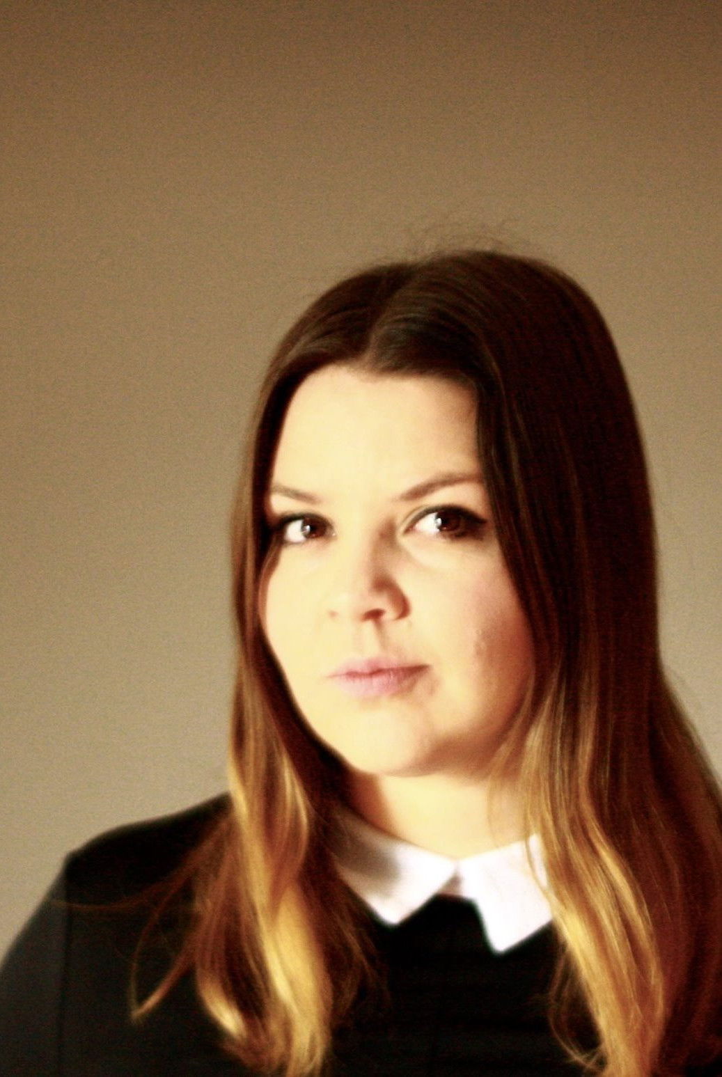 Ingrid Dahle backdrop