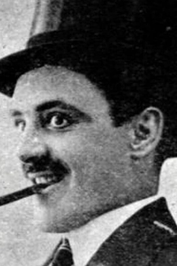 André Séchan backdrop