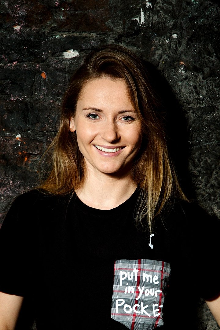 Zuzanna Grabowska backdrop