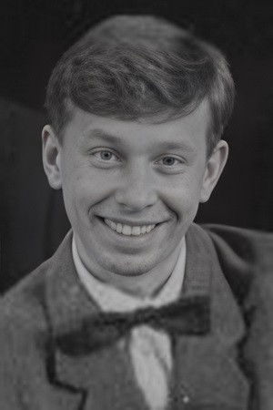 Aleksandr Zhdanov backdrop