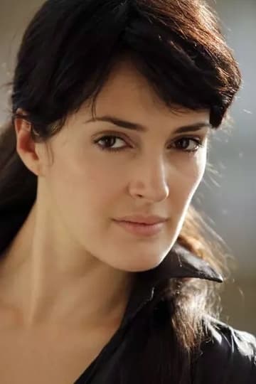 Sonia Zonenberg backdrop