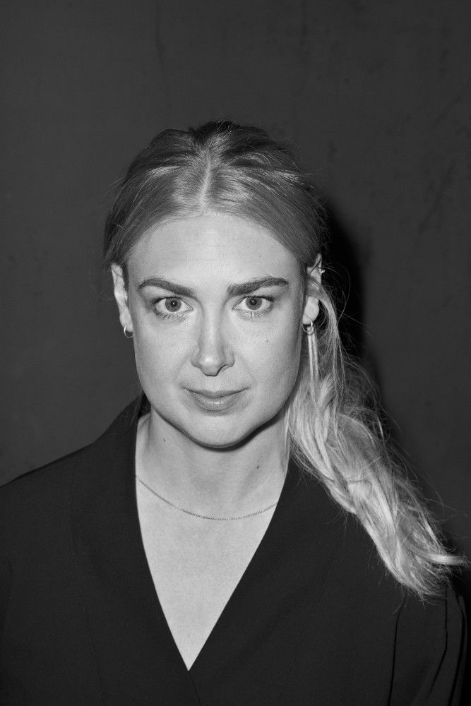 Mette Carla Albrechtsen backdrop