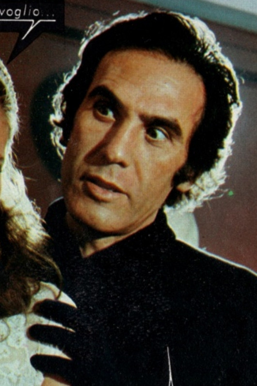 Bruno Alias backdrop