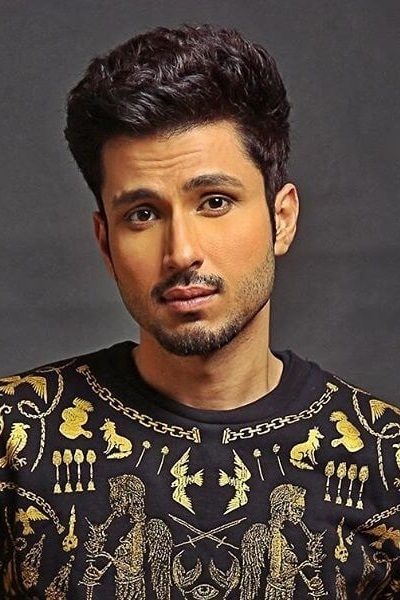 Amol Parashar backdrop