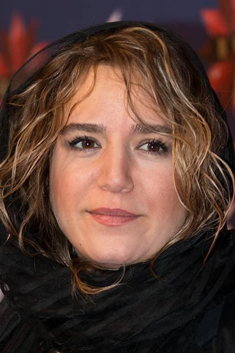 Setareh Pesyani backdrop