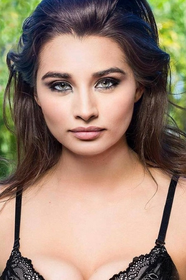 Claudia Funk backdrop