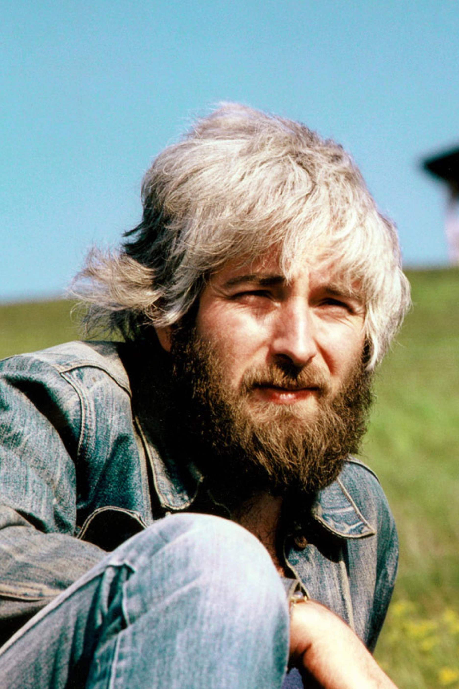 Dežo Ursiny backdrop