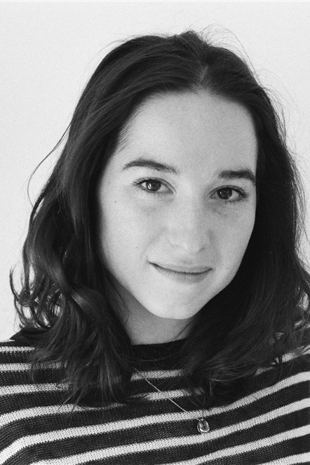 Iris Kaltenbäck backdrop