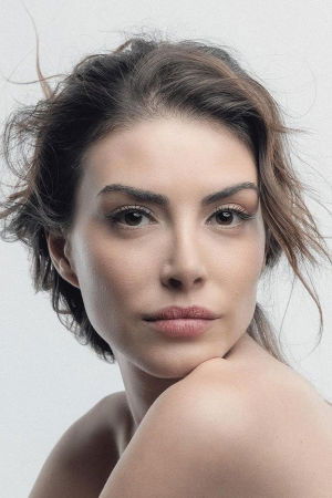 Deniz Baysal backdrop