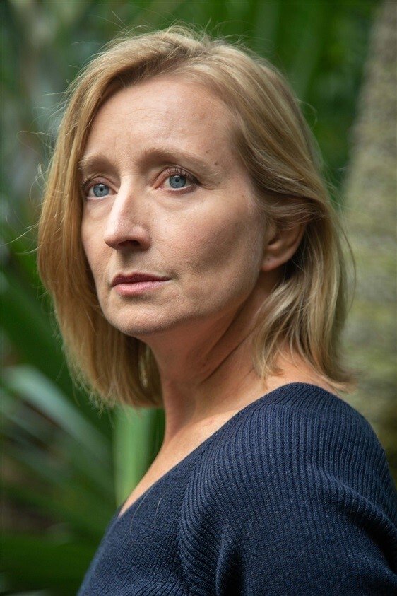 Carinne Koeppel backdrop