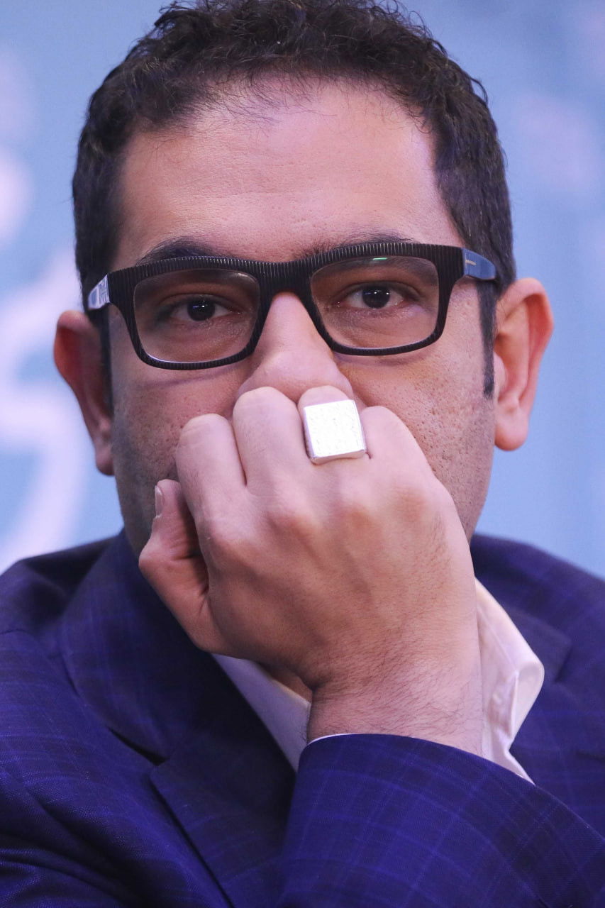 Mehdi Karampoor backdrop