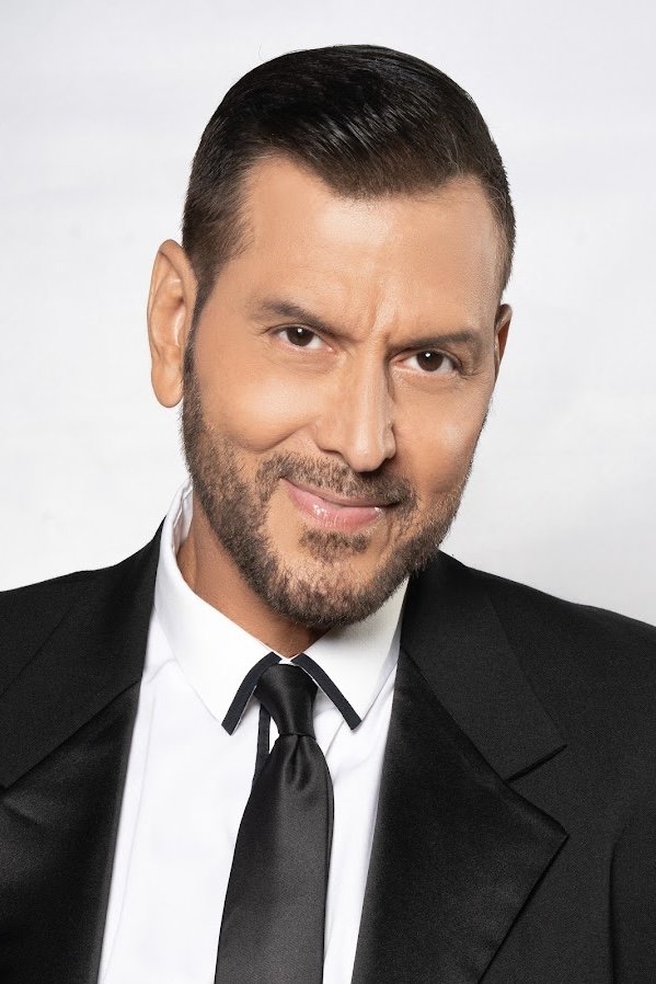 Domingo Quiñones backdrop