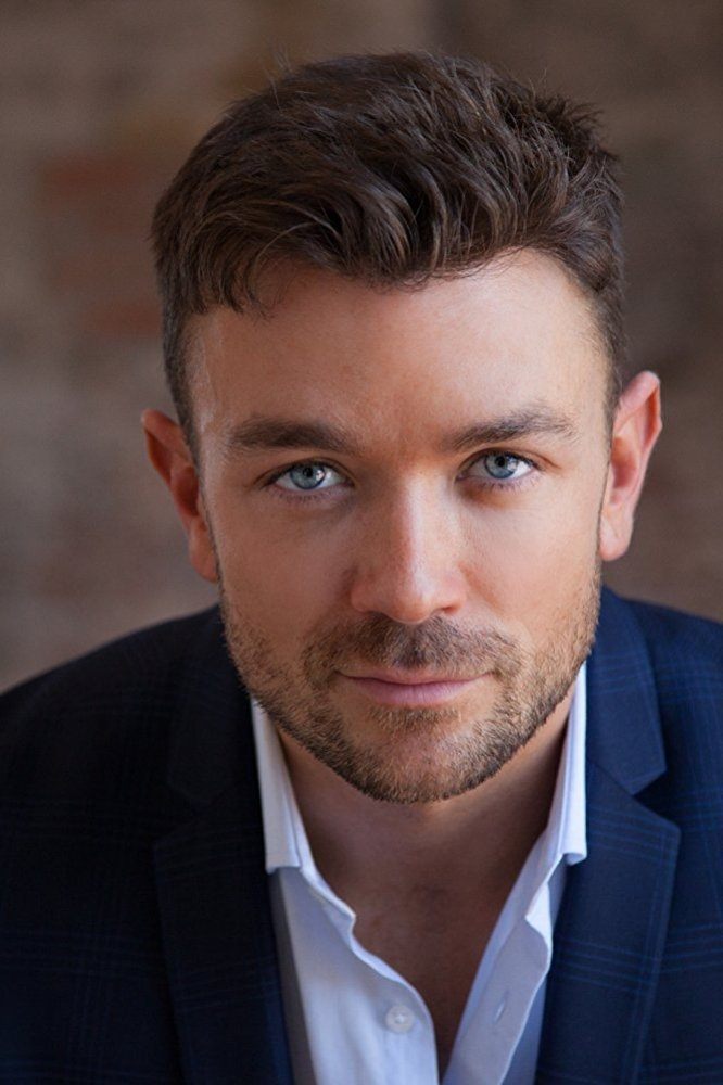 Emris Kuiper backdrop