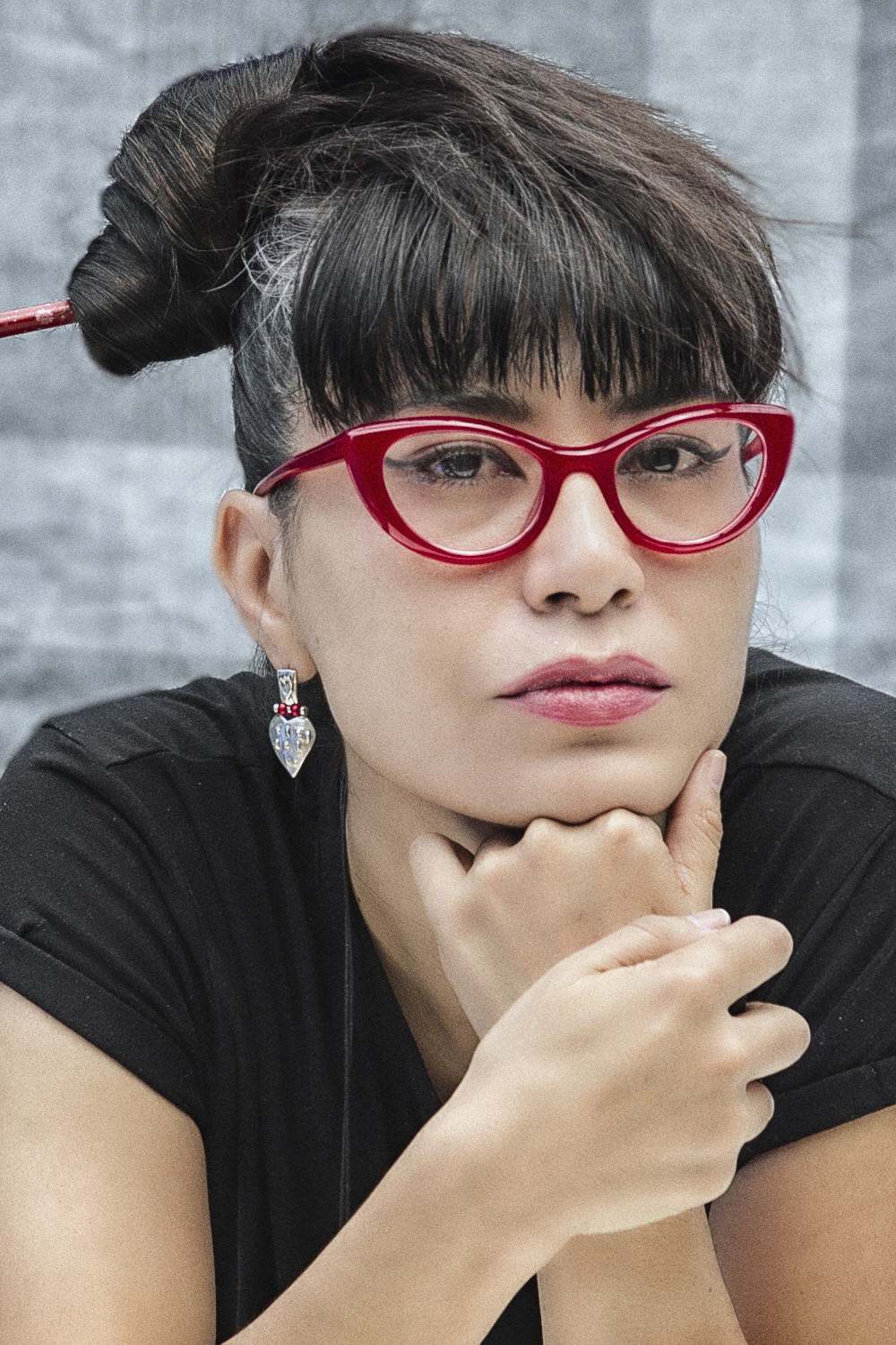 Gabriela Kalvaçe backdrop