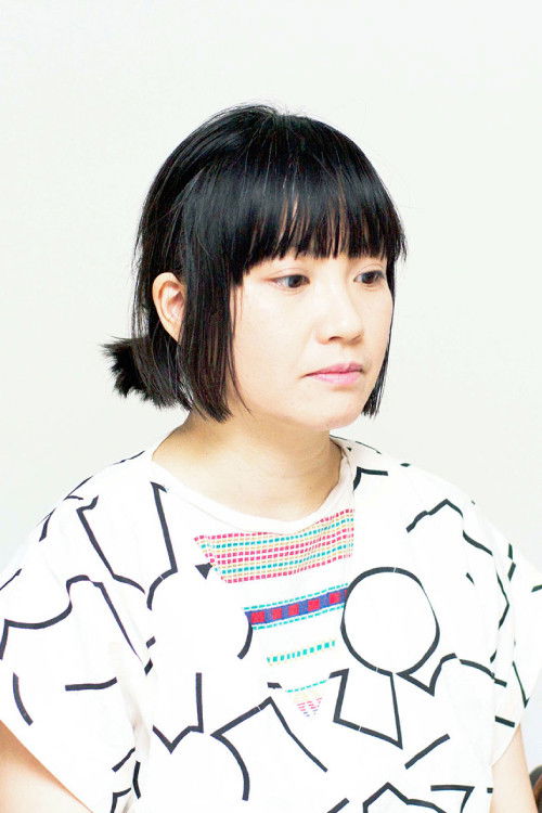 Lesley Loksi Chan backdrop