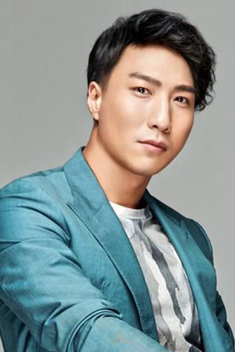 Edward Chui Wai-Tung backdrop