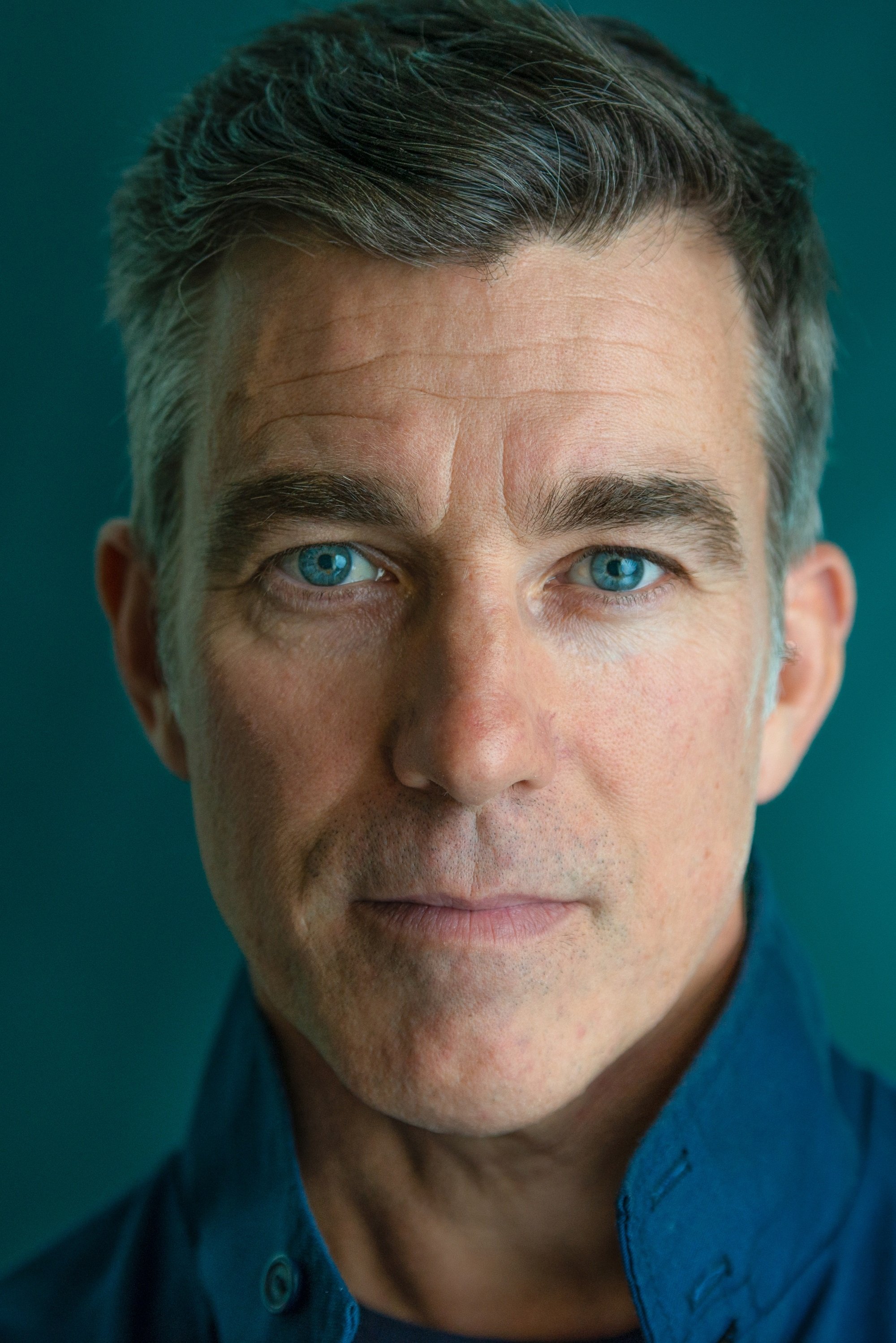 Nigel Billing backdrop