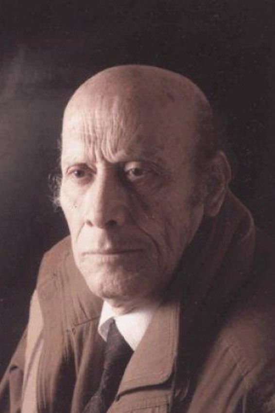 Mohammad Radi backdrop