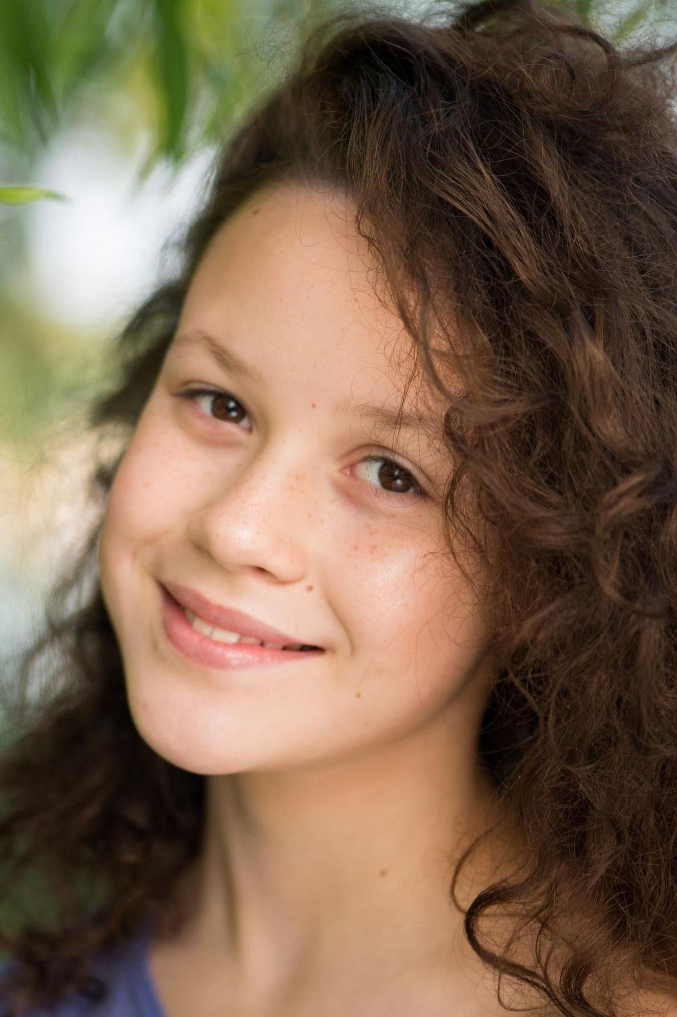 Stehfaniya Zarovnaya backdrop