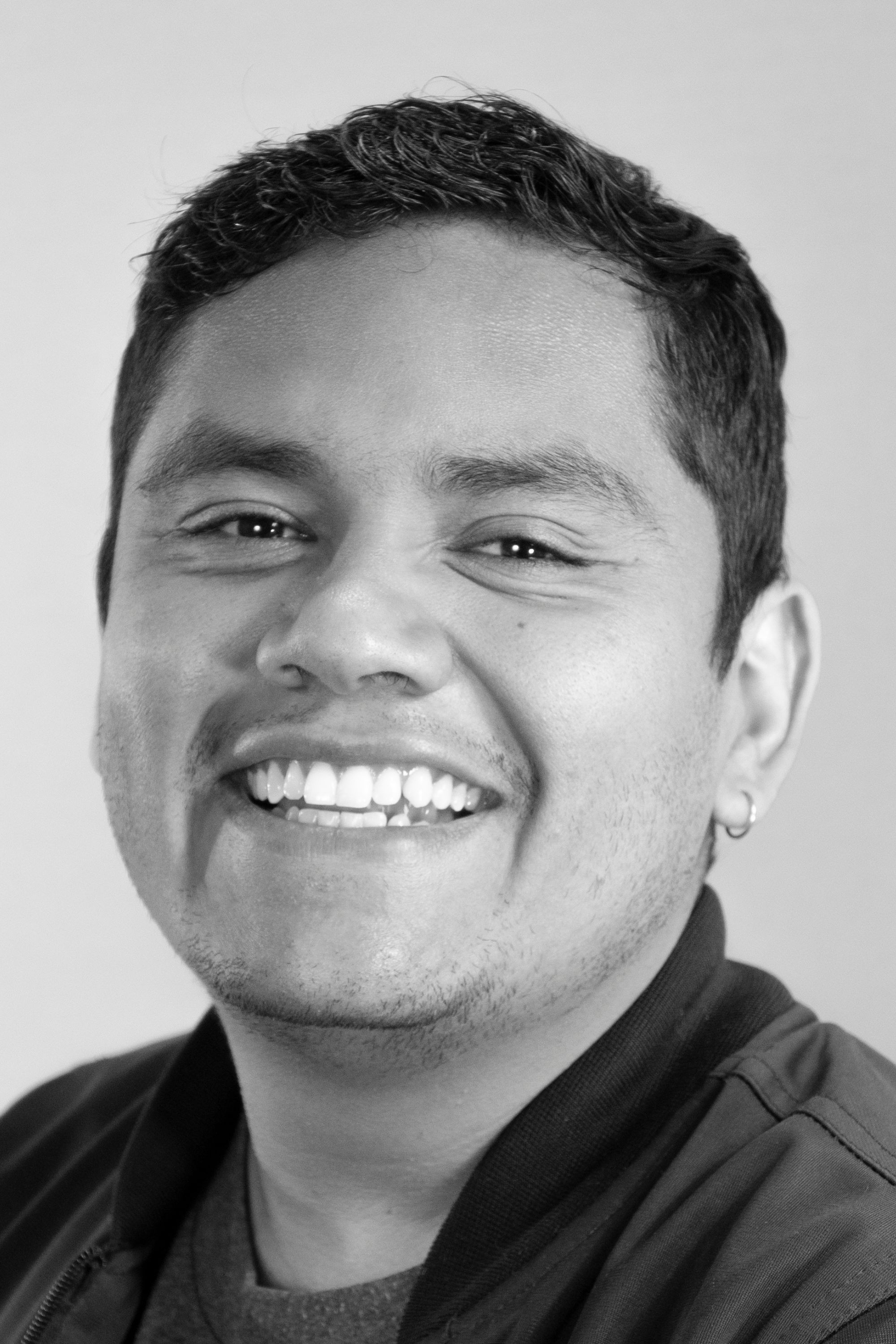 Fabián León López backdrop