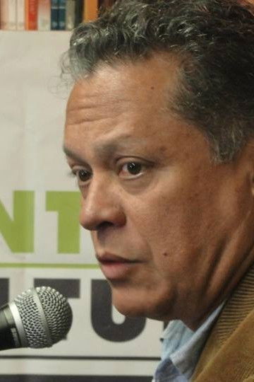 Luis Enrique Romero backdrop