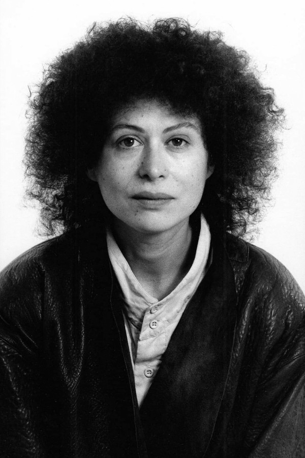 Claudine Eizykman backdrop