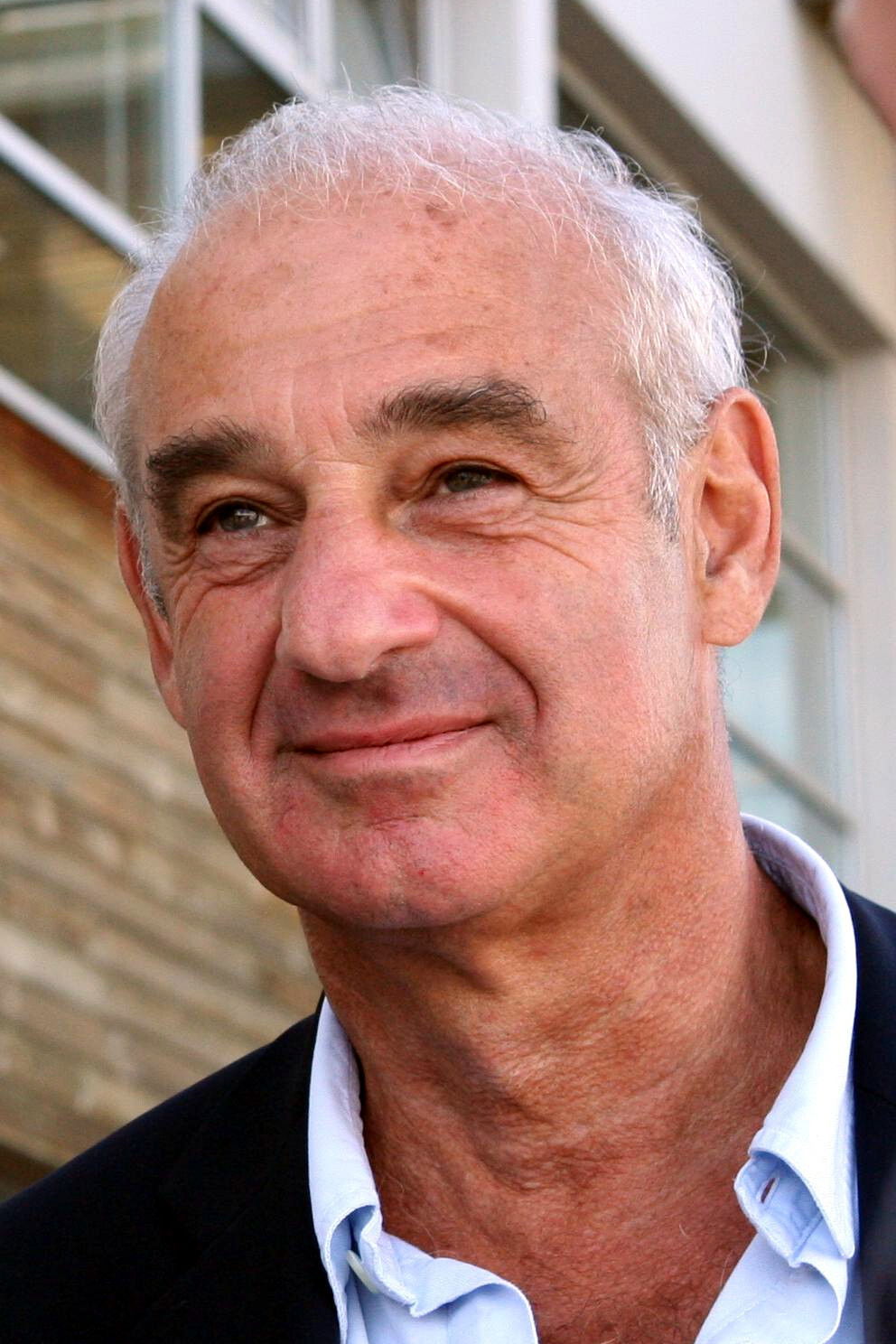 Henri Weber backdrop