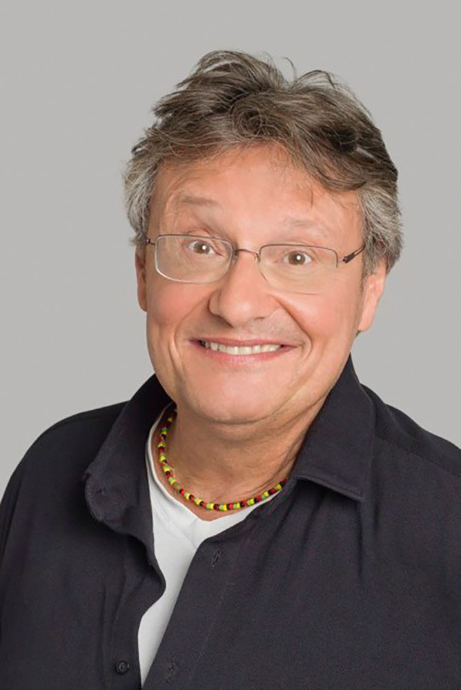 Joesi Prokopetz backdrop