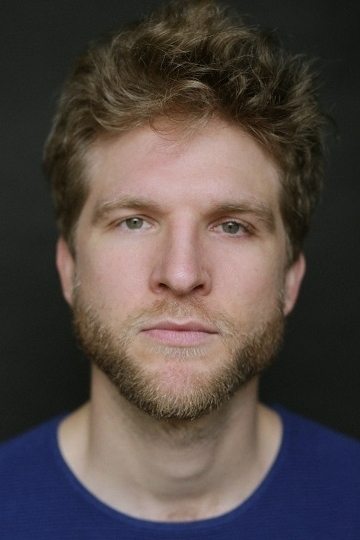 Dominique Engelhardt backdrop