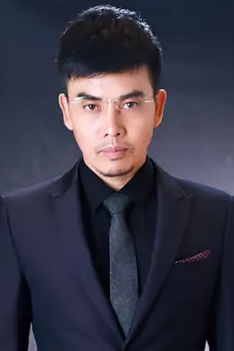 Zhang Jiarong backdrop