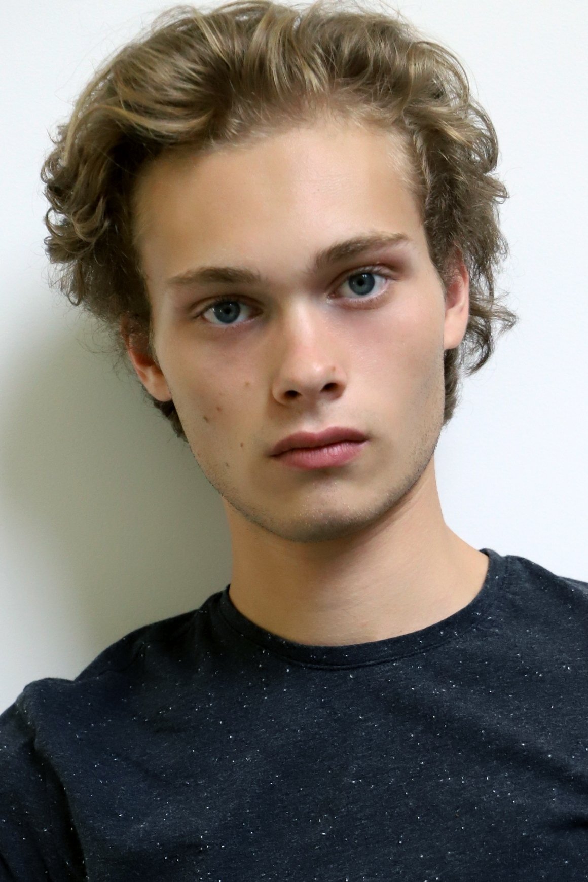 Jules Houplain backdrop