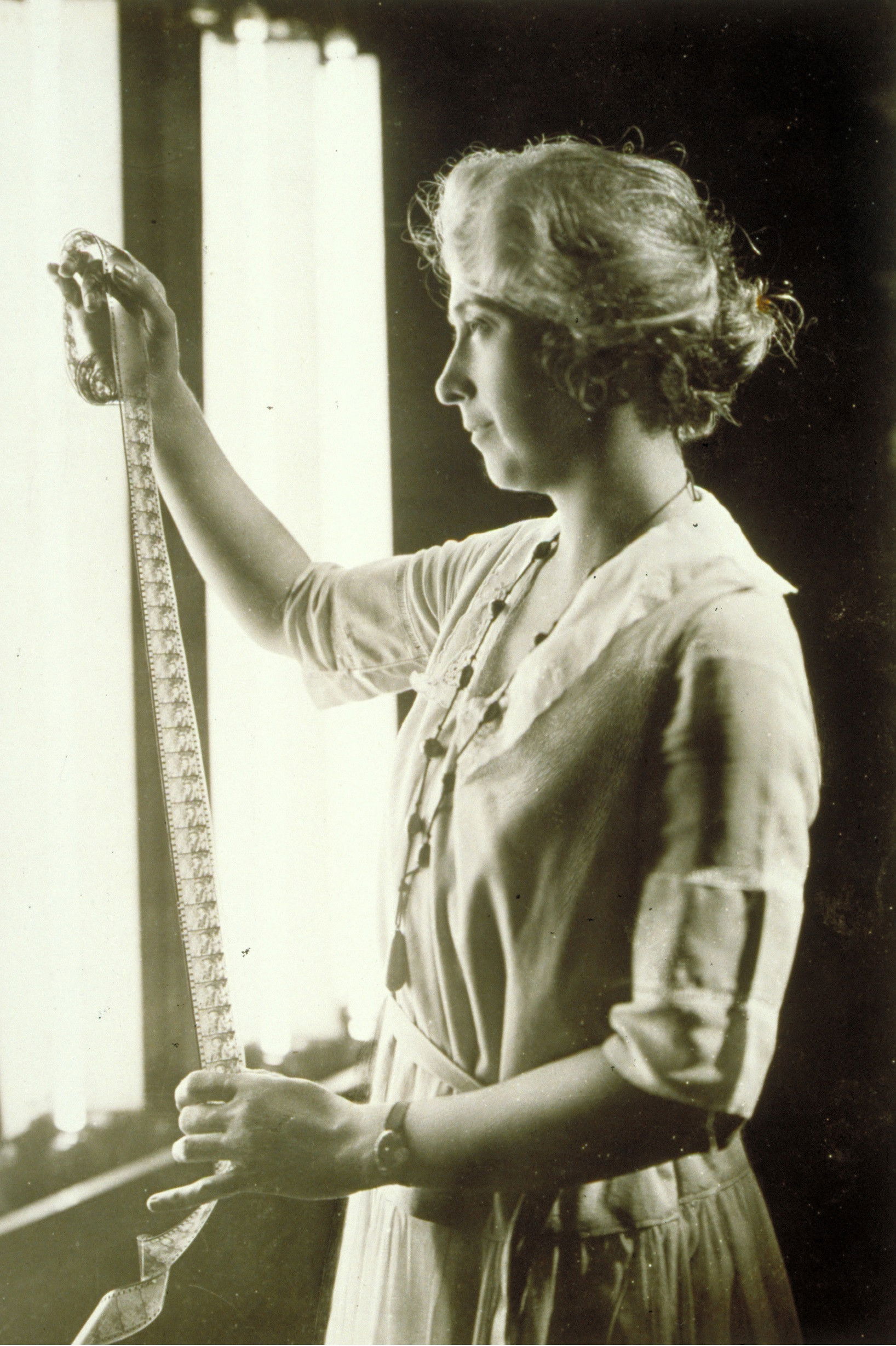 Hettie Grey Baker backdrop