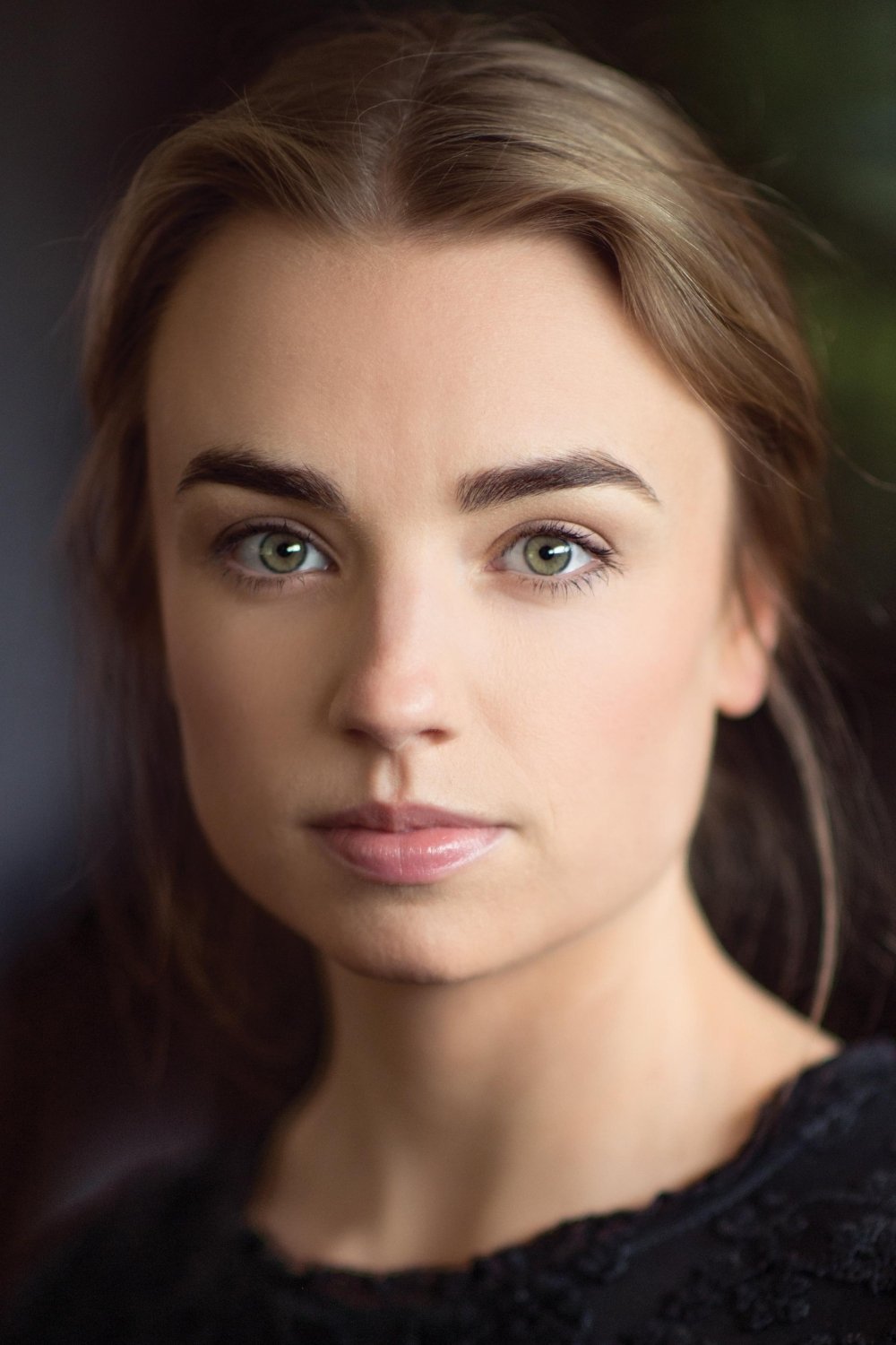 Hayley Sullivan backdrop