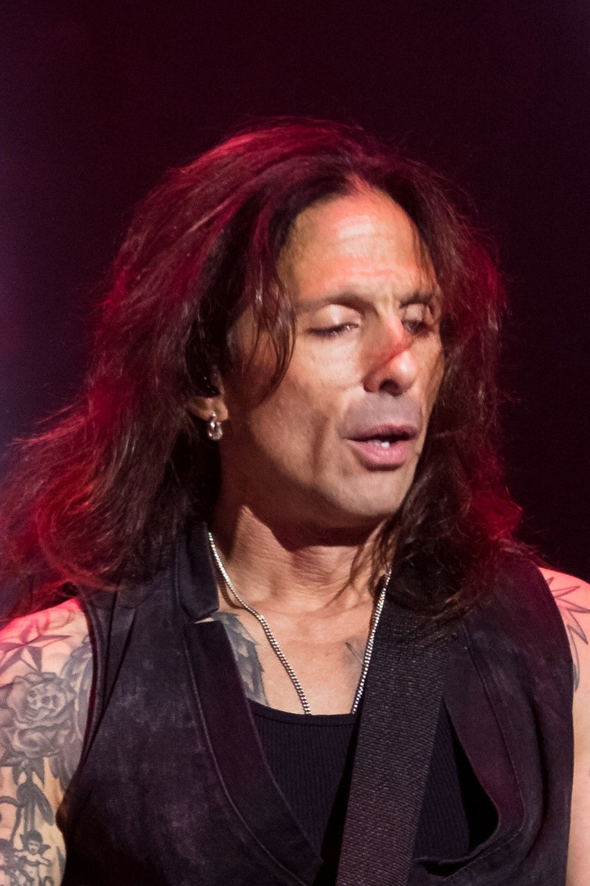 Al Pitrelli backdrop