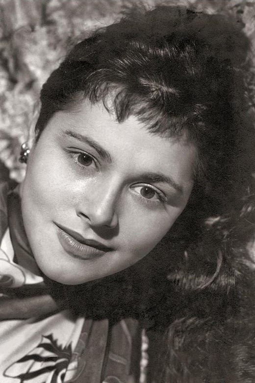 Maria Fernanda backdrop