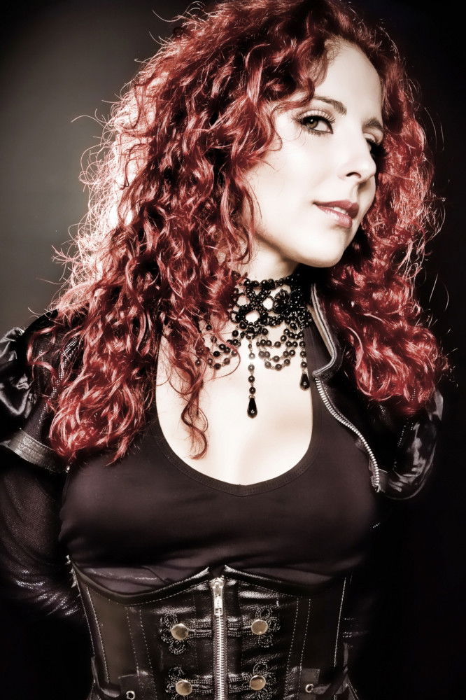 Marcela Bovio backdrop