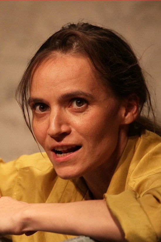 Tünde Majsai-Nyilas backdrop