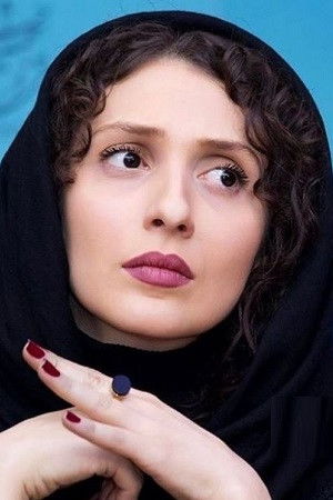 Melissa Zakeri backdrop