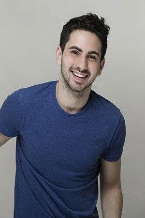 Axel Mansella backdrop