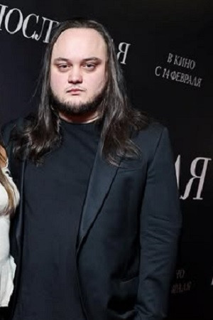 Dmitriy Suvorov backdrop