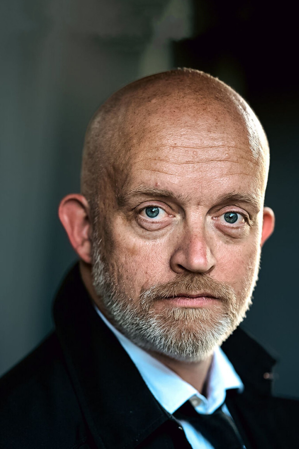 Björn Jung backdrop