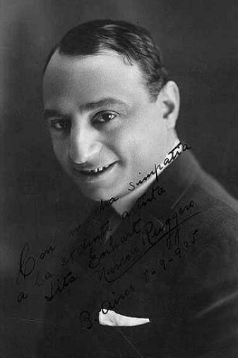 Marcelo Ruggero backdrop