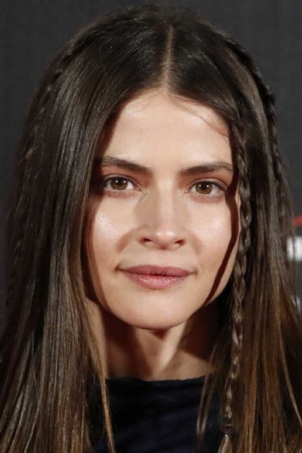 Alba Galocha backdrop