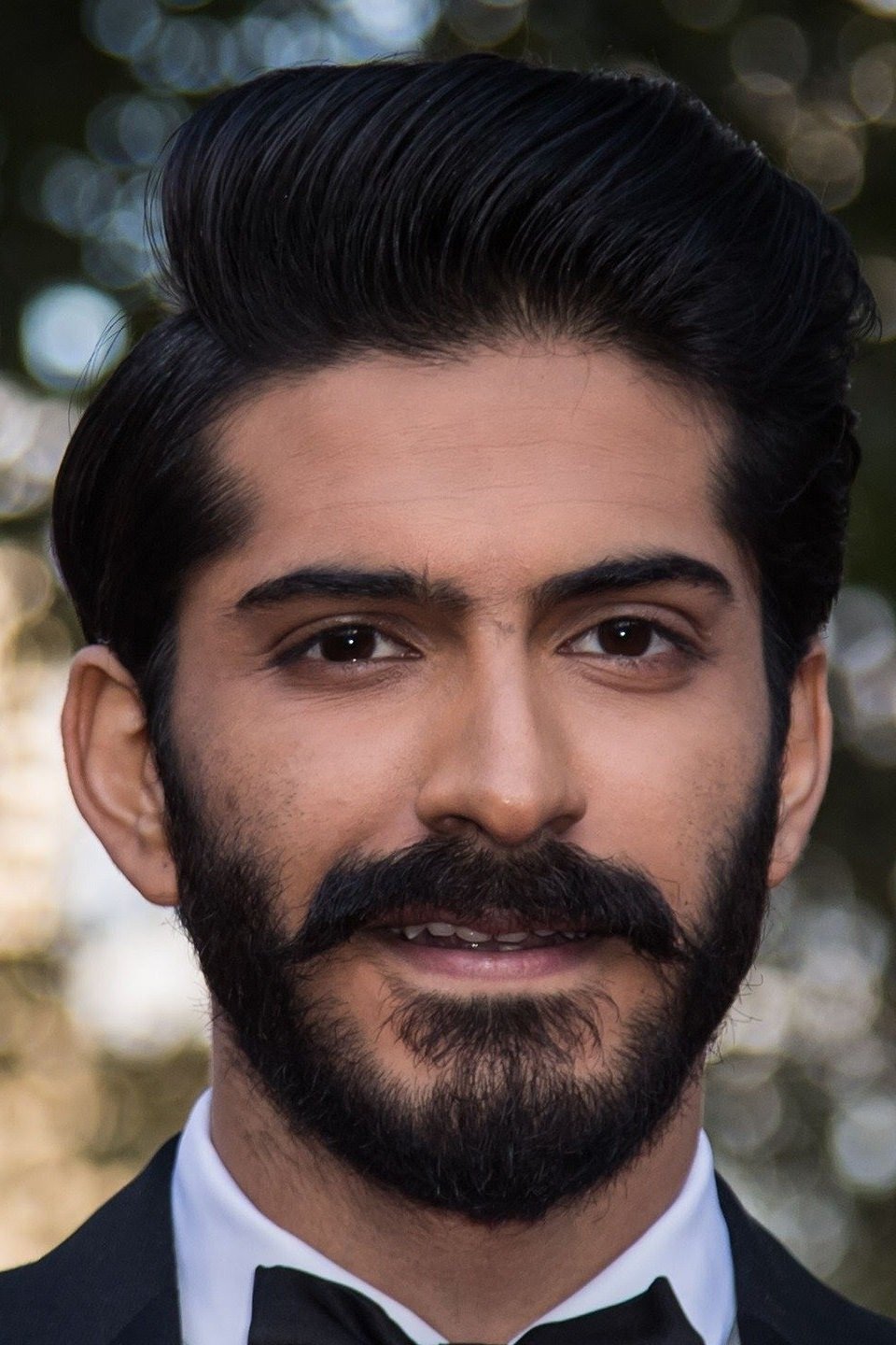 Harshvardhan Kapoor backdrop