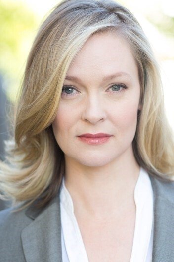 Sarah Bloom backdrop